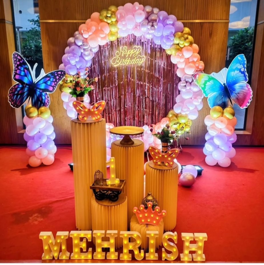 Simple Ring Decor