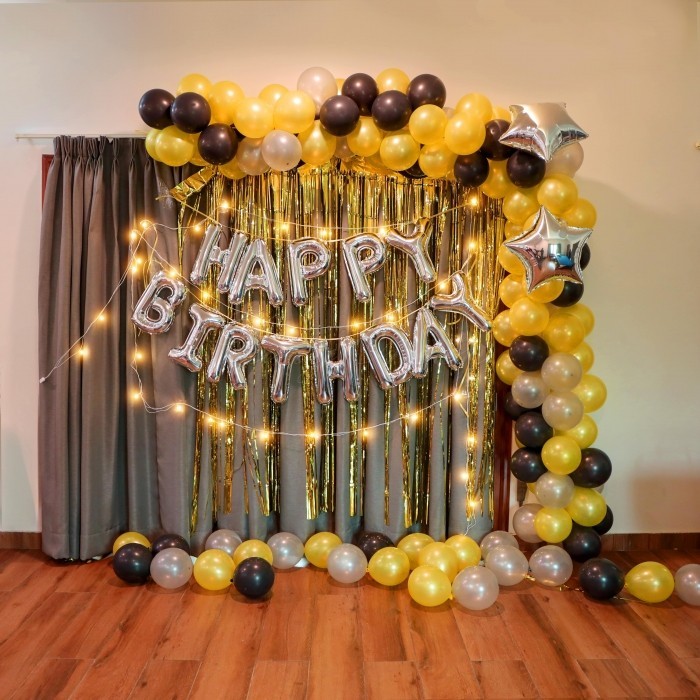 Royal Gold Simple Decor