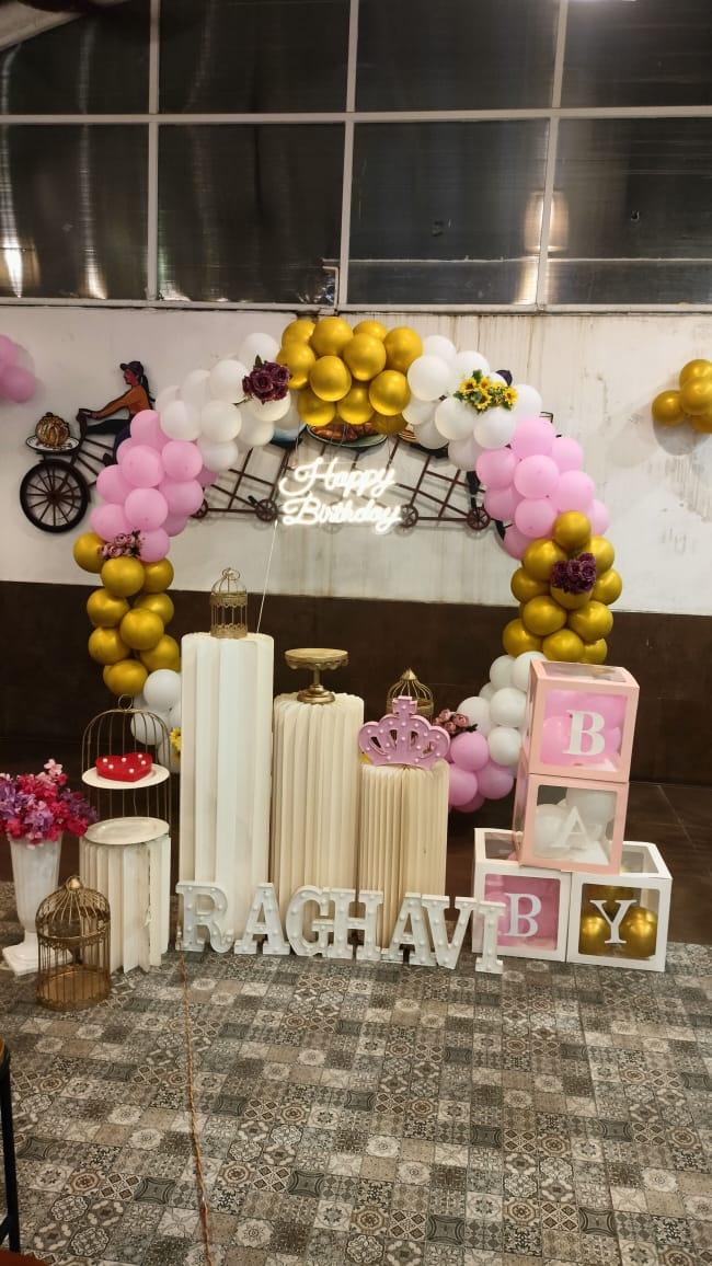 Simple Ring Decor